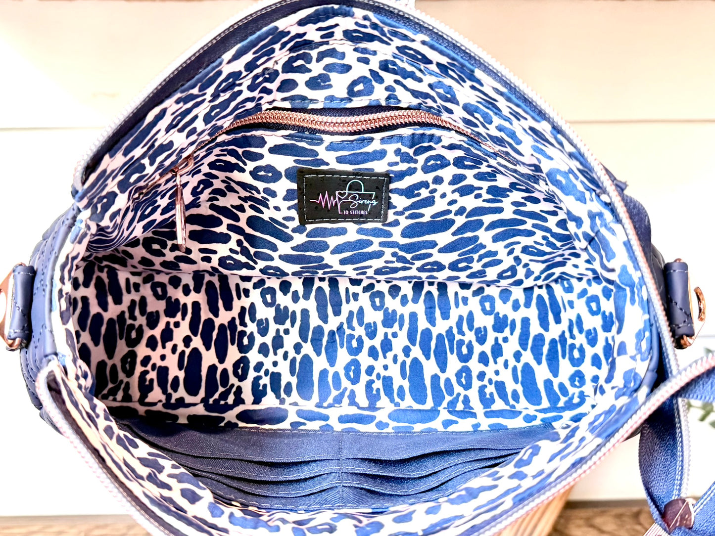 AVA SHOULDER BAG