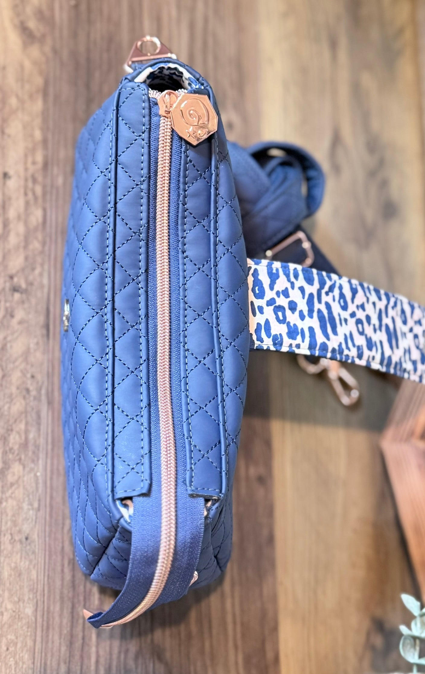 AVA SHOULDER BAG